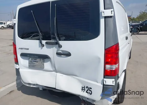 2016 Mercedes-Benz Metris z USA, uszkodzony, nr VIN WD3PG2EA9G3086967